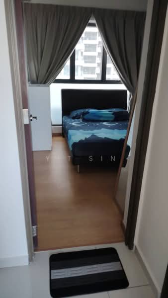 Condominium for Rent at Kings Bay @ Country Garden Danga Bay - Yit Sin - Bedroom - PropertyGuru.com.my