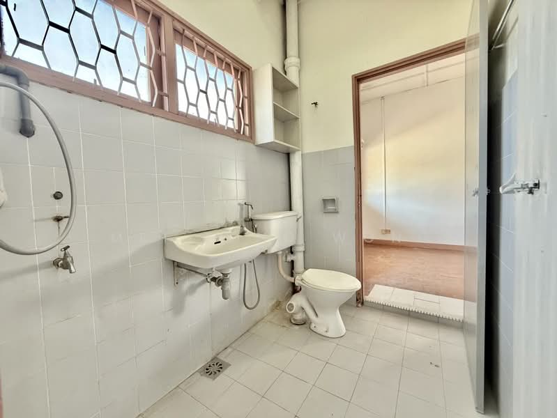 2-storey Terraced House for Rent in Bangsar (Kuala Lumpur) - Mei Fong Wong - Bathroom - PropertyGuru.com.my