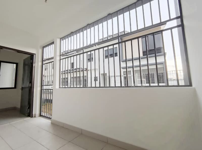 Terraced House for Rent in Klang (Selangor) - Janice Tang - Balcony - PropertyGuru.com.my