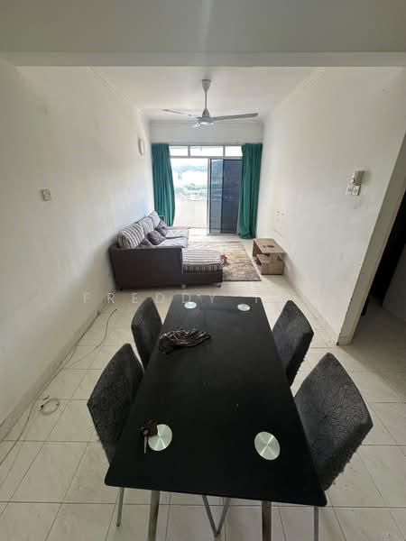 Pangsapuri untuk Dijual di GL Garden - Freddy Tan - Living Room - PropertyGuru.com.my