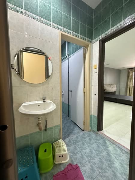 Rumah Teres 1.5 Tingkat untuk Dijual di Taman Mutiara Rini (Skudai) - Alan Ler - Bathroom - PropertyGuru.com.my