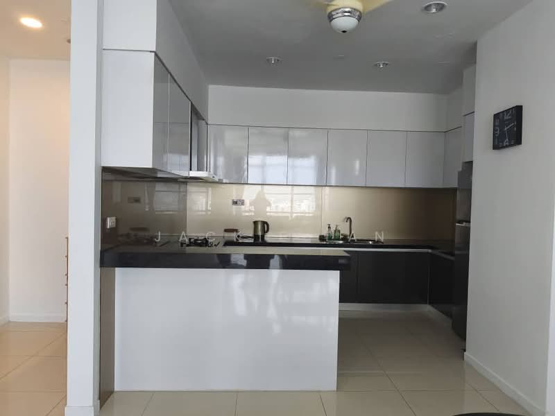 Servis Apartment untuk Disewa di The Azure Residences - Jackie Tan - Kitchen - PropertyGuru.com.my