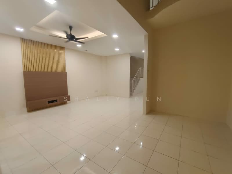 Rumah Teres 2 Tingkat untuk Disewa di Bandar Kinrara (Selangor) - Shally Pun - Living Room - PropertyGuru.com.my
