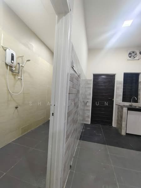 Rumah Teres 2 Tingkat untuk Disewa di Bandar Kinrara (Selangor) - Shally Pun - Bathroom - PropertyGuru.com.my