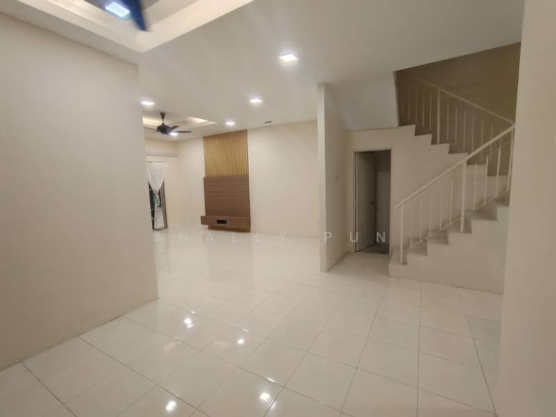 Rumah Teres 2 Tingkat untuk Disewa di Bandar Kinrara (Selangor) - Shally Pun - Living Room - PropertyGuru.com.my