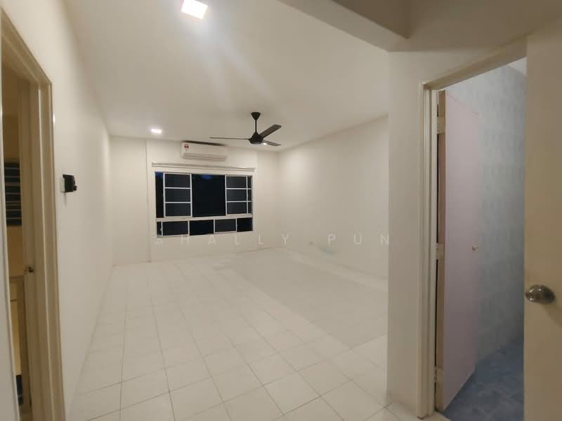 Rumah Teres 2 Tingkat untuk Disewa di Bandar Kinrara (Selangor) - Shally Pun - Living Room - PropertyGuru.com.my