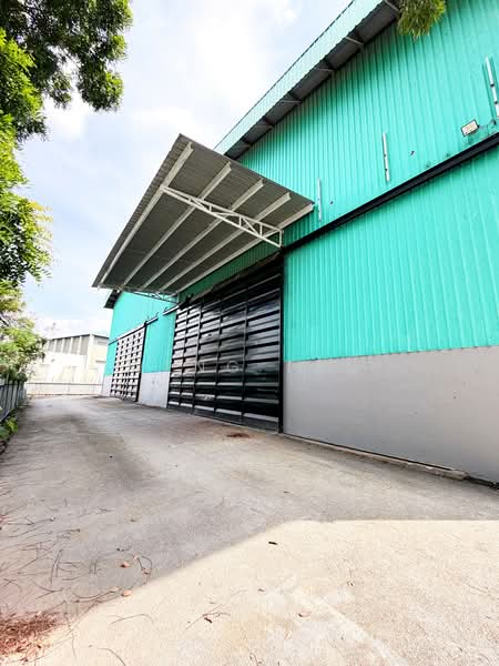 Factory for Rent in Taman Perindustrian Subang (Subang Jaya) - Weng Tan - Exterior - PropertyGuru.com.my