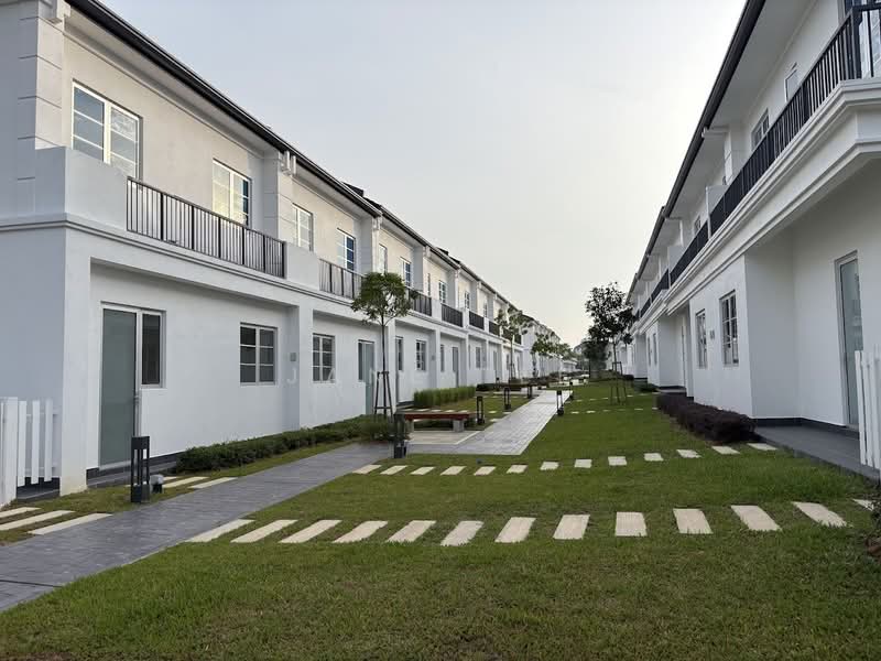 Rumah Teres 2 Tingkat untuk Dijual di Eco Majestic (Semenyih) - Jane Tee - Exterior - PropertyGuru.com.my