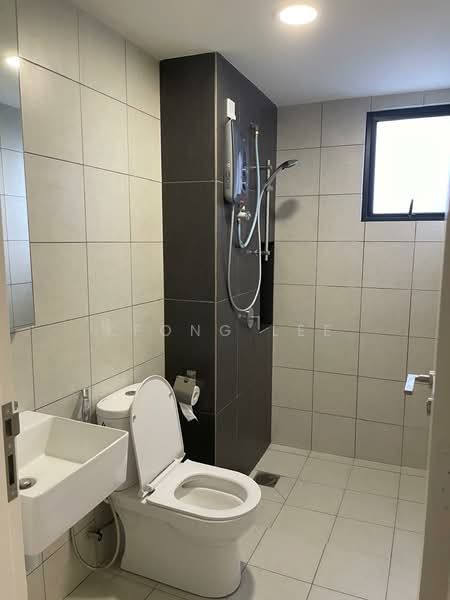 Service Residence for Rent at D'Cosmos Residences - Kfong Lee - Bathroom - PropertyGuru.com.my