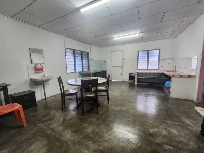 Rumah Berkembar untuk Disewa di Kelapa Sawit (Kulai) - Yit Sin - Kitchen - PropertyGuru.com.my