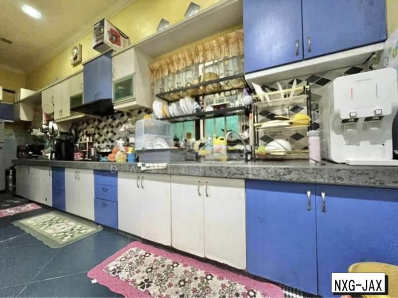 2-storey Terraced House for Sale in Kota Bayuemas (Klang) - Daniel Kok - Kitchen - PropertyGuru.com.my