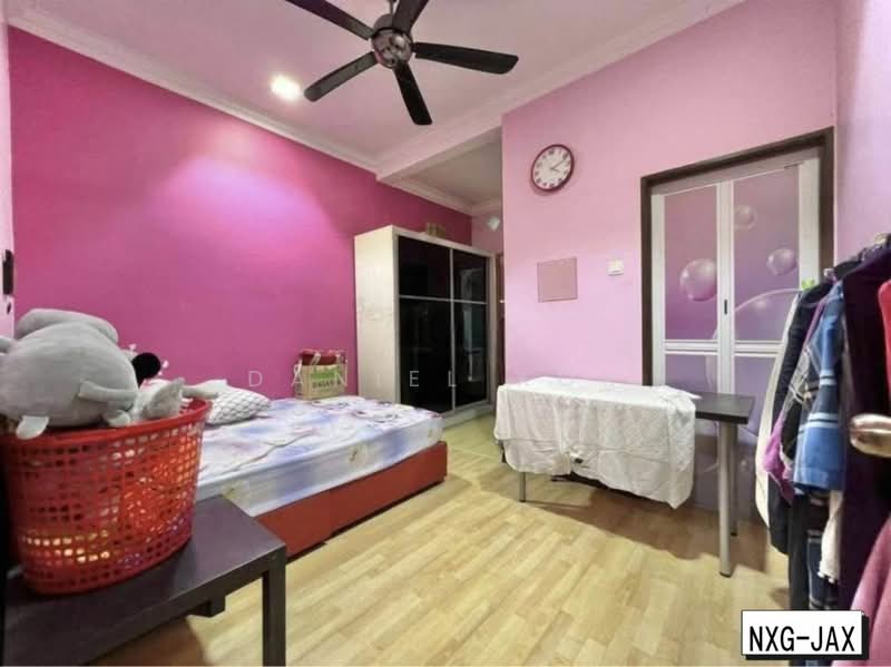 2-storey Terraced House for Sale in Kota Bayuemas (Klang) - Daniel Kok - Bedroom - PropertyGuru.com.my