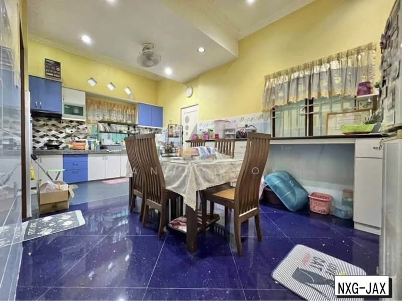 2-storey Terraced House for Sale in Kota Bayuemas (Klang) - Daniel Kok - Kitchen - PropertyGuru.com.my