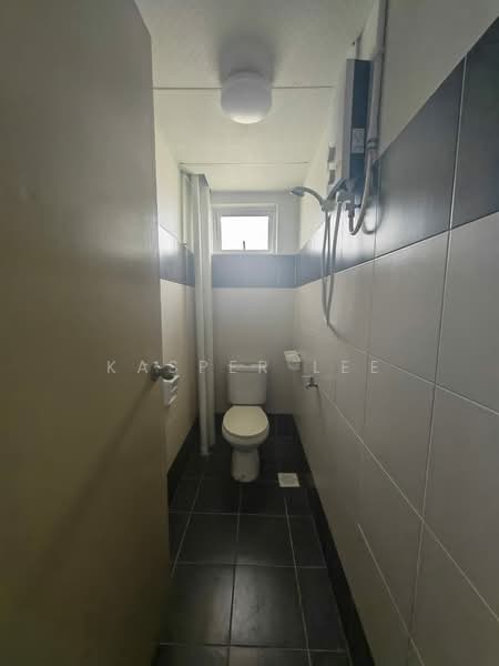 Kedai / Pejabat untuk Disewa di Taman Mount Austin (Tebrau) - Kasper Lee - Bathroom - PropertyGuru.com.my