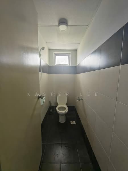 Kedai / Pejabat untuk Disewa di Taman Mount Austin (Tebrau) - Kasper Lee - Bathroom - PropertyGuru.com.my