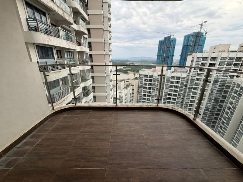 Condominium for Rent at Amberside @ Country Garden Danga Bay - NG ZEN XI - Balcony - PropertyGuru.com.my