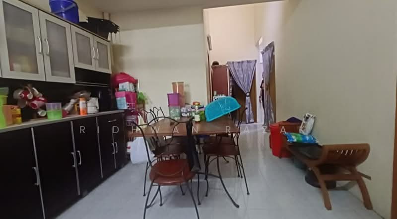 1-storey Terraced House for Sale in Taman Impian Bukit Naga (Shah Alam) - Ridhwan Razak - Kitchen - PropertyGuru.com.my