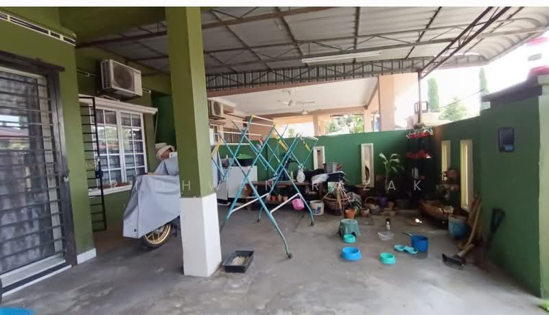1-storey Terraced House for Sale in Taman Impian Bukit Naga (Shah Alam) - Ridhwan Razak - Exterior - PropertyGuru.com.my