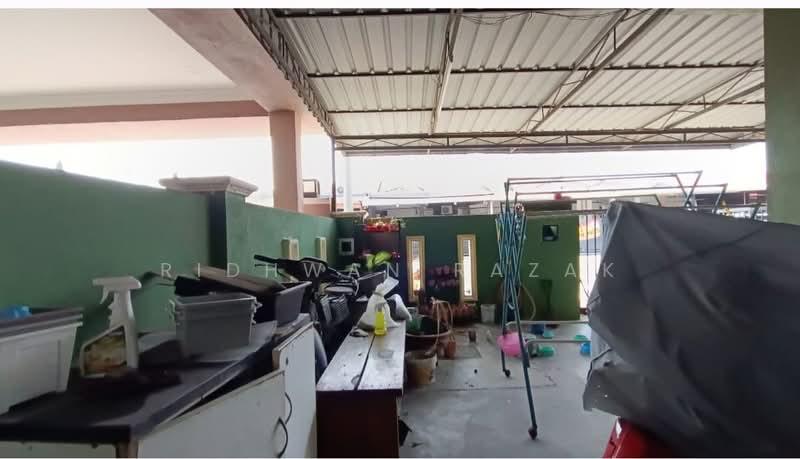 1-storey Terraced House for Sale in Taman Impian Bukit Naga (Shah Alam) - Ridhwan Razak - Exterior - PropertyGuru.com.my