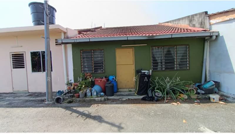 1-storey Terraced House for Sale in Taman Impian Bukit Naga (Shah Alam) - Ridhwan Razak - PropertyGuru.com.my