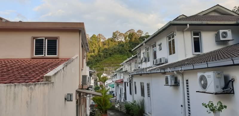 2-storey Terraced House for Sale in Ukay Perdana (Ulu Kelang) - Kweenie Chong - Exterior - PropertyGuru.com.my