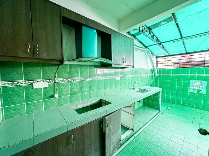 2-storey Terraced House for Sale in Taman Kajang Prima (Kajang) - Mahirah . - Kitchen - PropertyGuru.com.my