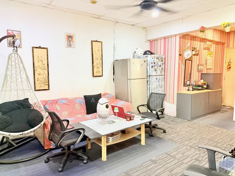 Shop for Sale in Pandan Cahaya (Pandan Indah) - FARAH YUSUF - Living Room - PropertyGuru.com.my