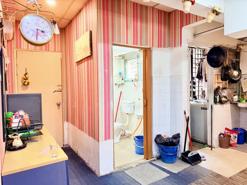 Shop for Sale in Pandan Cahaya (Pandan Indah) - FARAH YUSUF - Bathroom - PropertyGuru.com.my