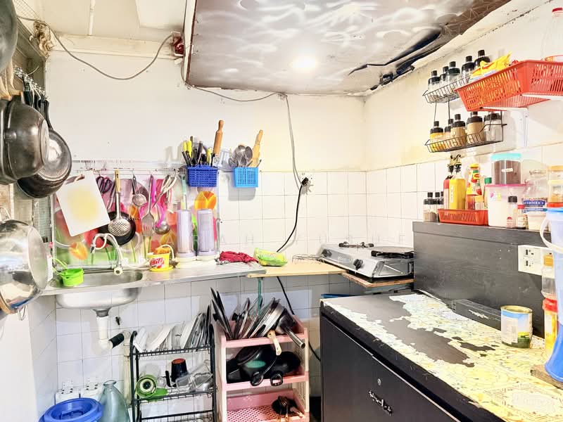 Shop for Sale in Pandan Cahaya (Pandan Indah) - FARAH YUSUF - Kitchen - PropertyGuru.com.my