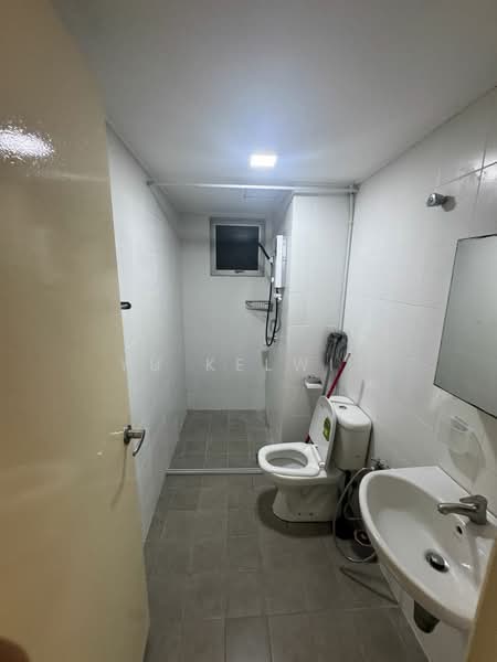 Kondominium untuk Disewa di Casa Indah 2 - Yu Kelwis - Bathroom - PropertyGuru.com.my