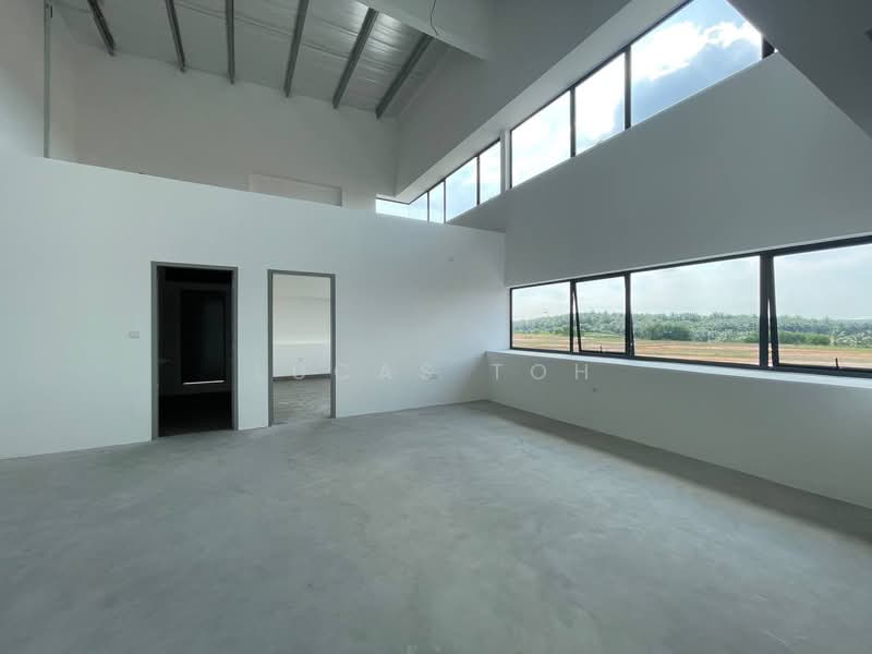 Warehouse for Rent in Sungai Buloh (Selangor) - Lucas Toh - Interior - PropertyGuru.com.my