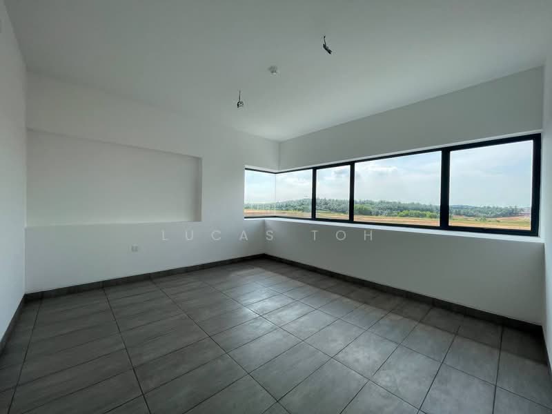 Warehouse for Rent in Sungai Buloh (Selangor) - Lucas Toh - Interior - PropertyGuru.com.my
