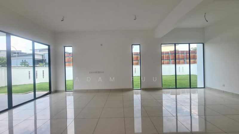 3-storey Terraced House for Sale in Seksyen U10 (Shah Alam) - Adam Fuu - Living Room - PropertyGuru.com.my