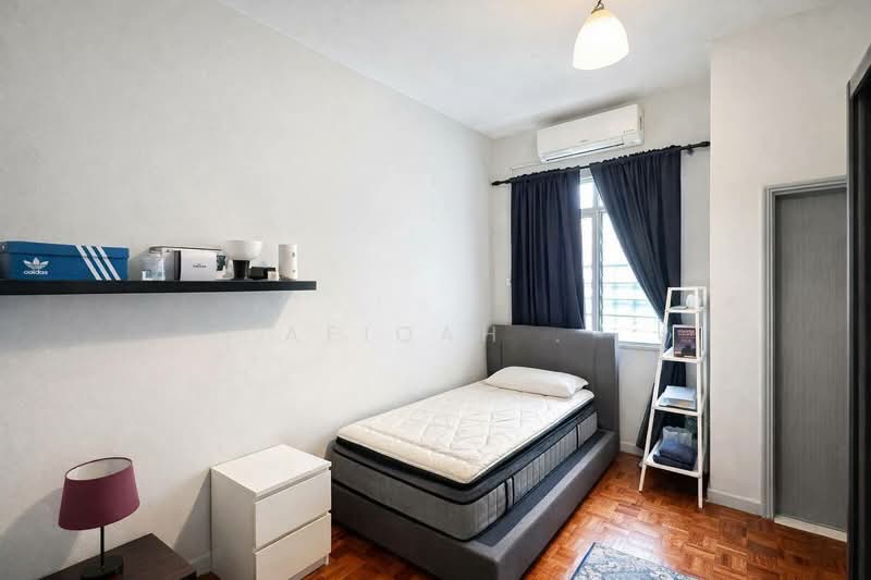 2-storey Terraced House for Sale in Usj 9 (Subang Jaya) - Afiqah . - Bedroom - PropertyGuru.com.my