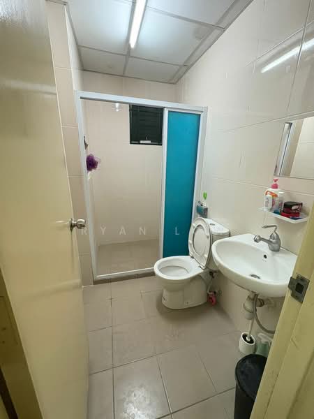 Service Residence for Sale at OUG Parklane - Ryan Low - Bathroom - PropertyGuru.com.my