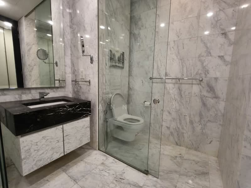 Service Residence for Sale at Banyan Tree Signatures - Ann . - Bathroom - PropertyGuru.com.my