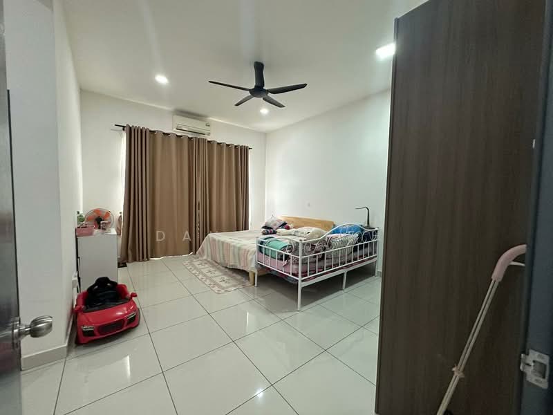 2-storey Terraced House for Sale in Dengkil (Selangor) - Daniel Teh - Bedroom - PropertyGuru.com.my