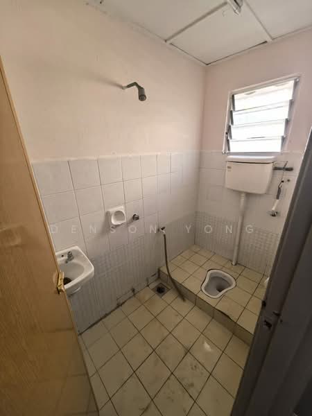 Terraced House for Rent in Taman Bukit Semenyih (Semenyih) - Denson Yong - Bathroom - PropertyGuru.com.my