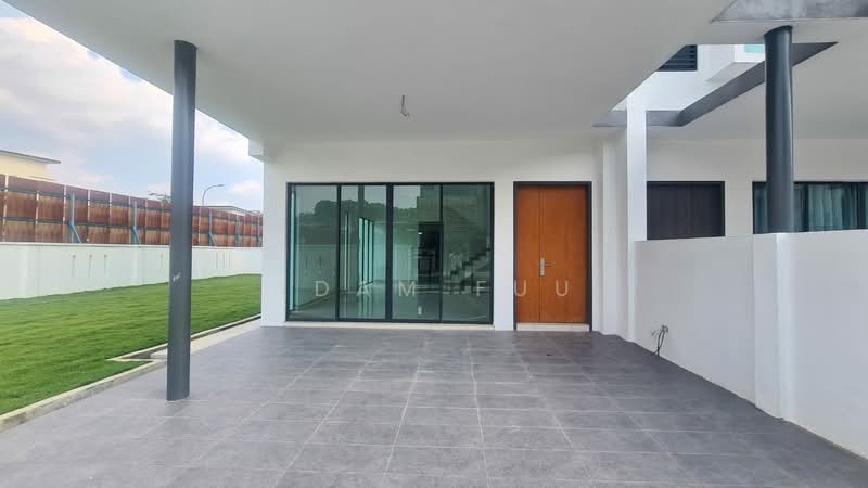3-storey Terraced House for Sale in Seksyen U10 (Shah Alam) - Adam Fuu - Exterior - PropertyGuru.com.my