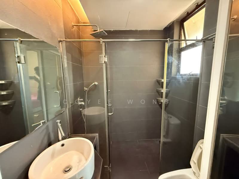 Kondominium untuk Dijual di Armanee - Coyee Wong - Bathroom - PropertyGuru.com.my