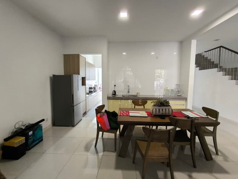 Rumah Teres 3 Tingkat untuk Disewa di Taman Tasik Damai (Sungai Besi) - BS Lee - Kitchen - PropertyGuru.com.my