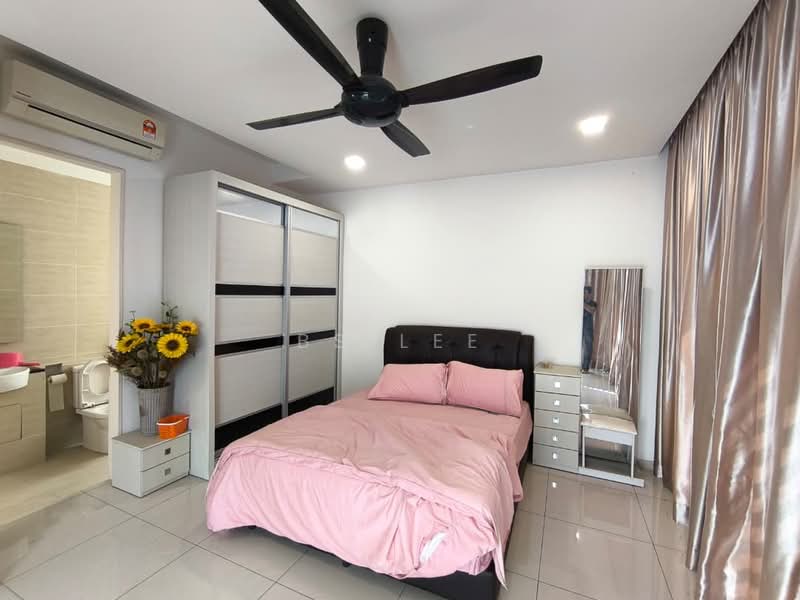 Rumah Teres 3 Tingkat untuk Disewa di Taman Tasik Damai (Sungai Besi) - BS Lee - Bedroom - PropertyGuru.com.my