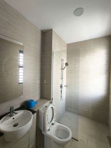 Rumah Teres 3 Tingkat untuk Disewa di Taman Tasik Damai (Sungai Besi) - BS Lee - Bathroom - PropertyGuru.com.my