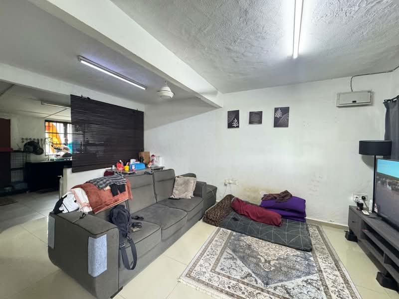 2-storey Terraced House for Sale in Ampang Jaya (Ampang) - M.J Zairin - Living Room - PropertyGuru.com.my