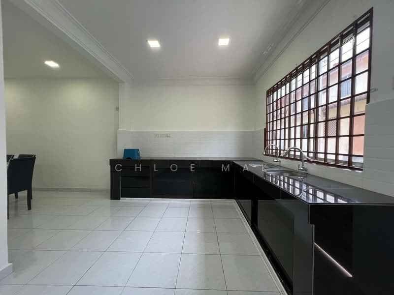 2-storey Terraced House for Rent in Taman Megah Ria (Masai) - Chloe Mak - Kitchen - PropertyGuru.com.my