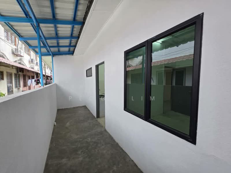 1-storey Terraced House for Sale in Klang (Selangor) - Peggy Lim - Exterior - PropertyGuru.com.my