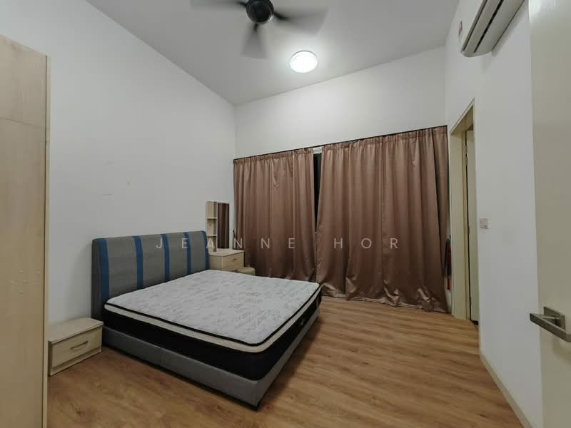 Townhouse for Rent in Puchong (Selangor) - Jeanne Hor - Bedroom 2 - PropertyGuru.com.my
