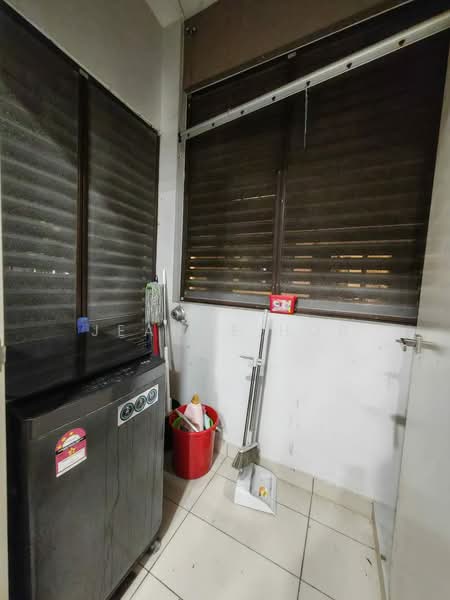 Townhouse for Rent in Puchong (Selangor) - Jeanne Hor - Kitchen yard - PropertyGuru.com.my