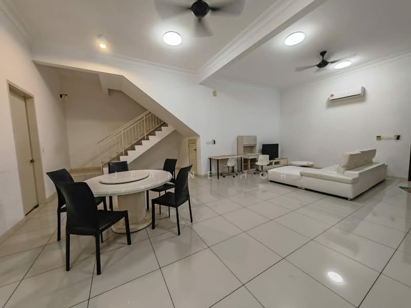 Townhouse for Rent in Puchong (Selangor) - Jeanne Hor - Living Room - PropertyGuru.com.my
