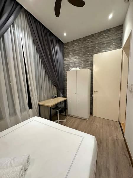 Servis Apartment untuk Dijual di Emerald 9 - Angeline Wong - Bedroom - PropertyGuru.com.my